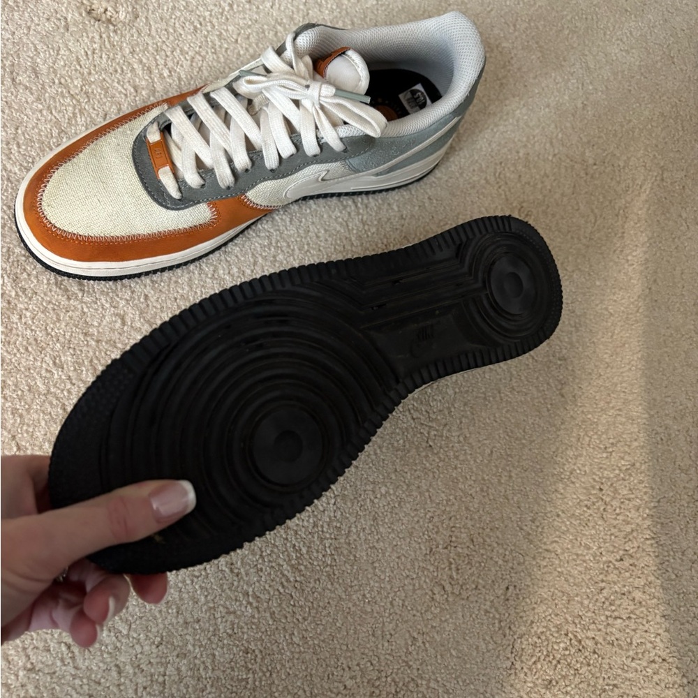 Nike Men’s Airforce One, size 10.5, great condition. Retails for $145.